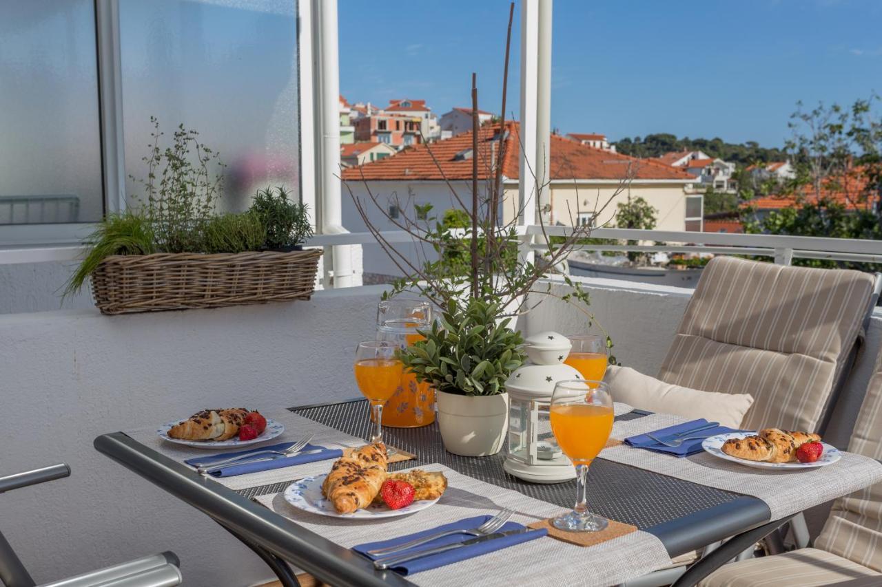 Ferienwohnung So Hvar So Good! Spacious With Terrace Hvar Town Exterior foto