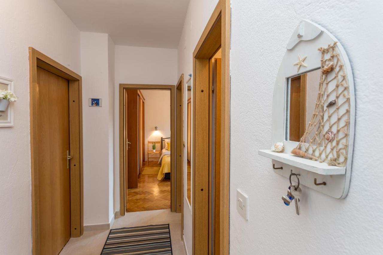 Ferienwohnung So Hvar So Good! Spacious With Terrace Hvar Town Exterior foto