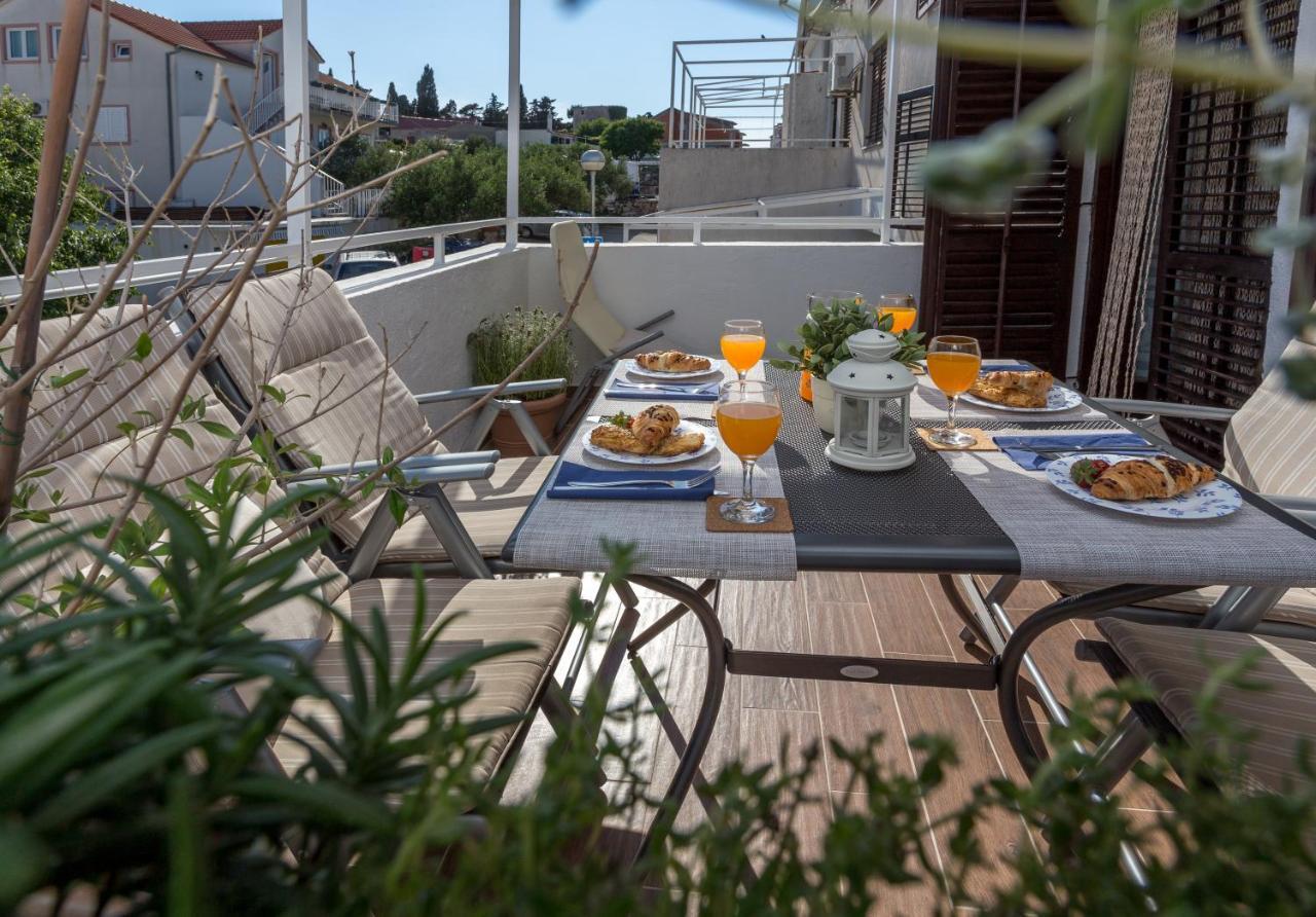 Ferienwohnung So Hvar So Good! Spacious With Terrace Hvar Town Exterior foto